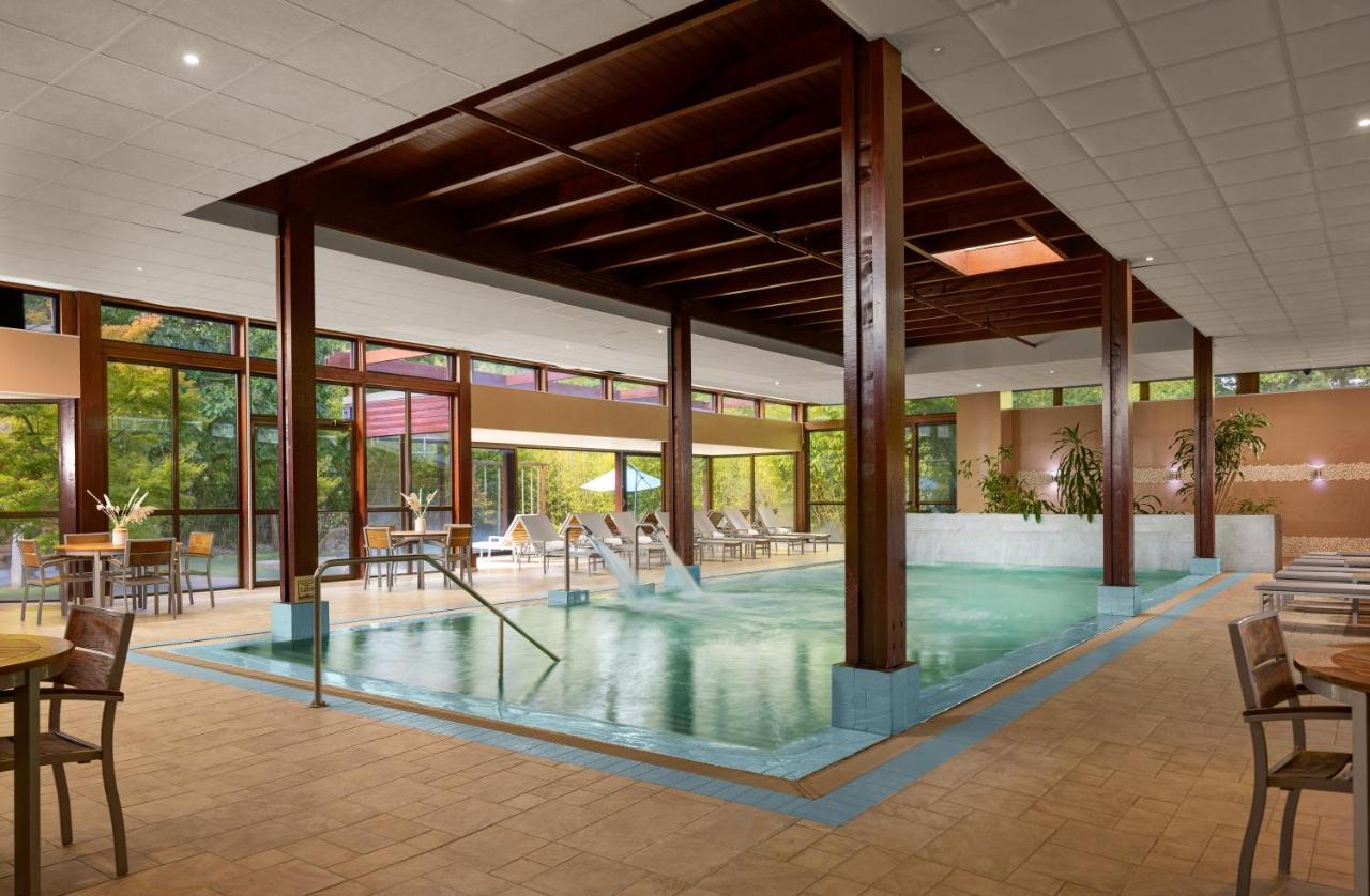 Center Parcs Les Bois Francs Hotell Verneuil d'Avre et d'Iton Exteriör bild